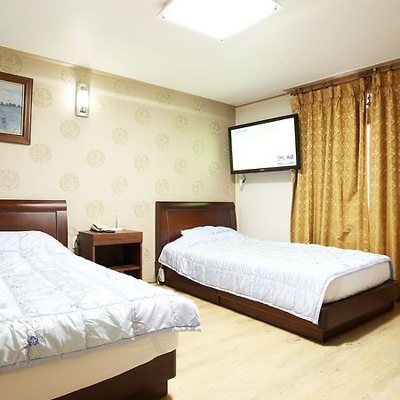Bobos Hotel Чеджудо Экстерьер фото